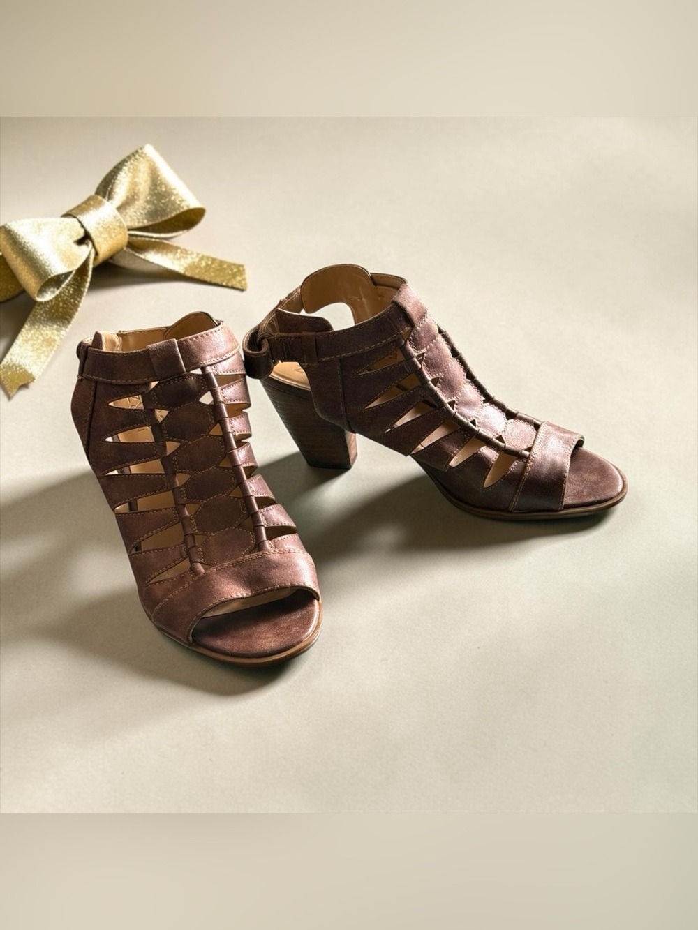 Naturalizer Talan Brown Cutout Peep-Toe Block Heel Sandals 7.5